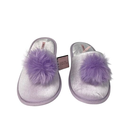 Victoria's Secret VS Lavender Pom-Pom Soft Plush Bedroom Slippers NWT - Picture 1 of 6